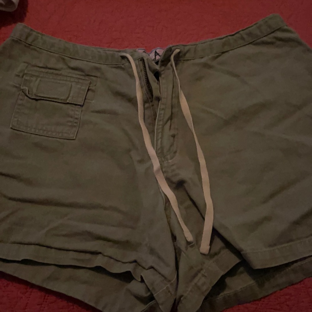 Women’s Size 11/12 Green SLA Short Shorts